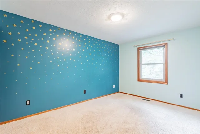 $399,900 | 10 Inverness Drive, Bloomington, IL 61701