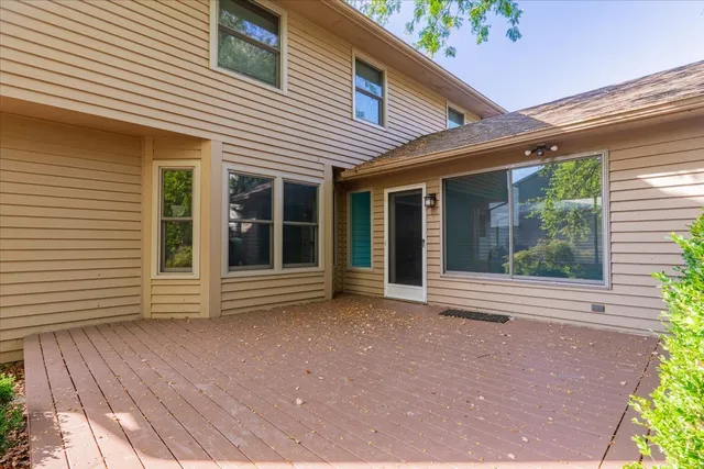 $399,900 | 10 Inverness Drive, Bloomington, IL 61701