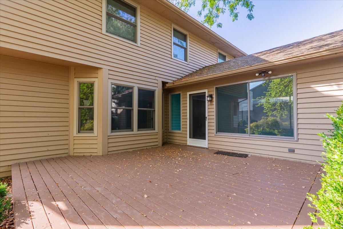 10 Inverness Drive Bloomington, IL 61701 - Photo 41 of 43 a view of the house and front door