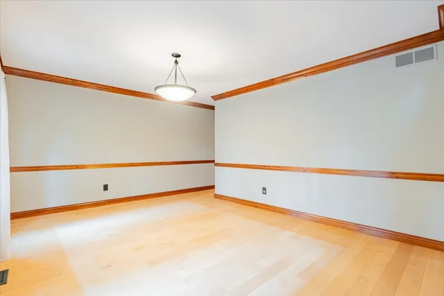 $399,900 | 10 Inverness Drive, Bloomington, IL 61701