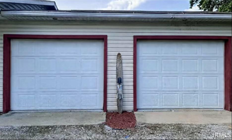 7850 South Wayne Street Hamilton, IN 46742 - Photo 3 of 23