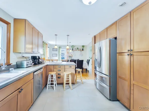 $3,200 | 7189 Coventry Road North, Manlius, NY 13057