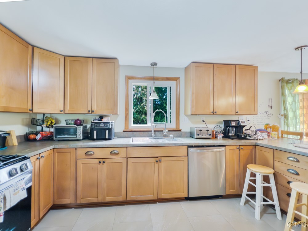 7189 Coventry Road North Manlius, NY 13057 - Photo 14 of 35