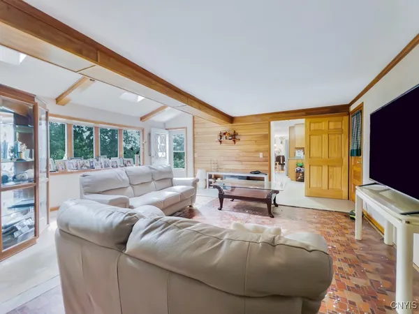 $3,200 | 7189 Coventry Road North, Manlius, NY 13057