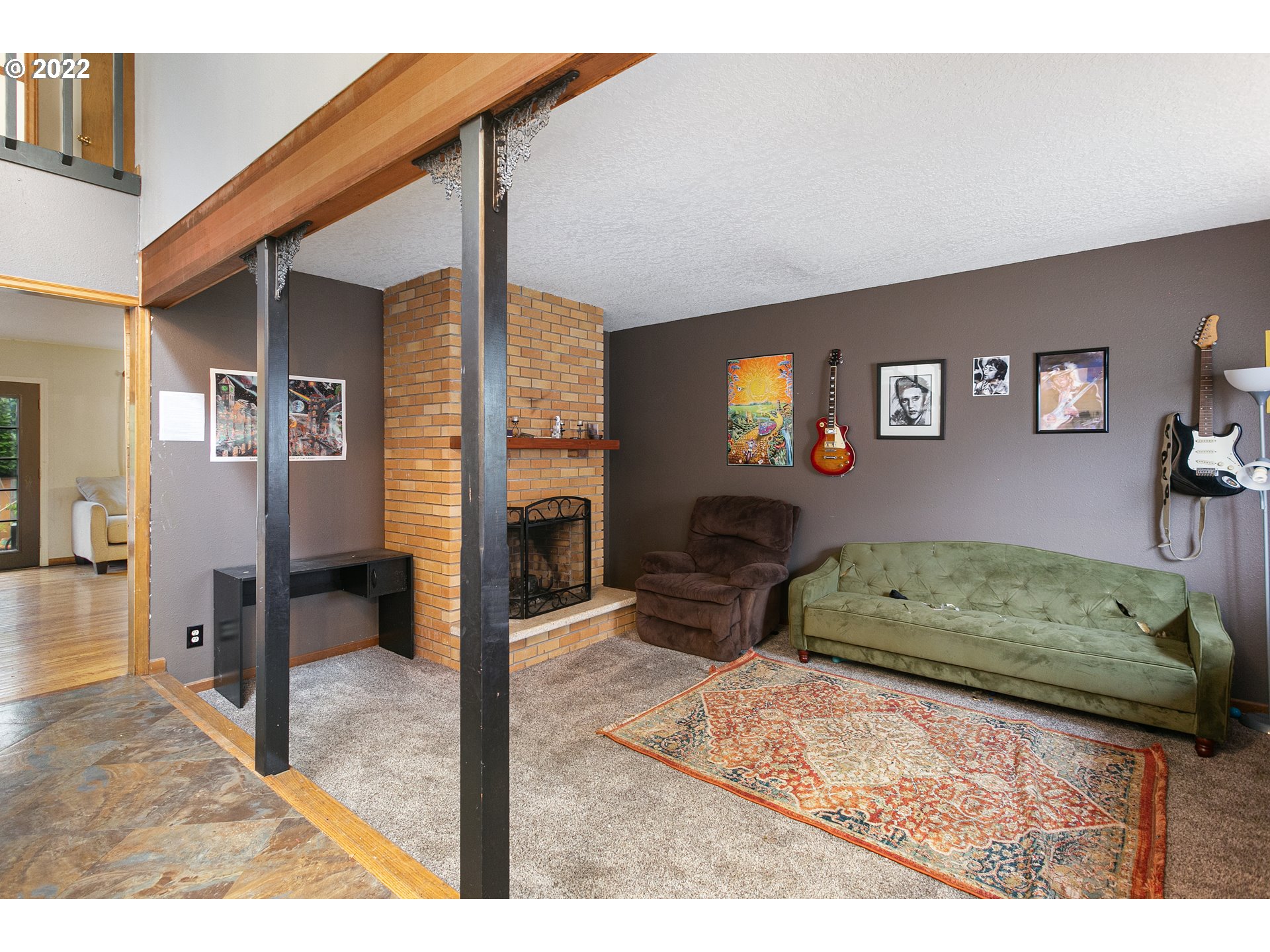 16570 Southwest Hargis Road Beaverton, OR 97007 - Photo 3 of 32 Gallery Image 3