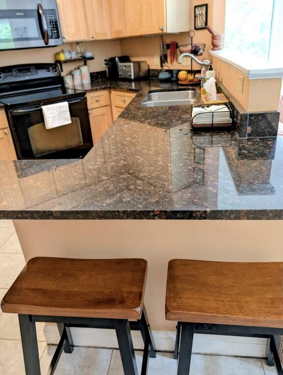 13 Back Cove Estates Road, Unit 13 Portland, ME 04103 - Photo 3 of 22 720F95C7-2213-46AB-B210-F5DB6254B813_1_2