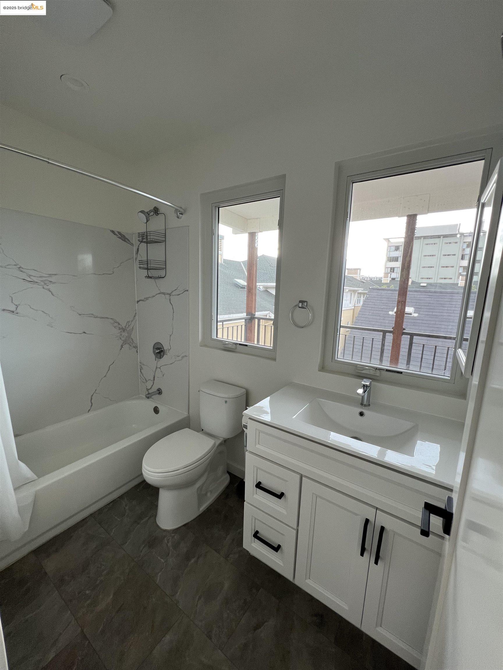 2718 Durant Avenue, Unit B Berkeley, CA 94704 - Photo 13 of 15