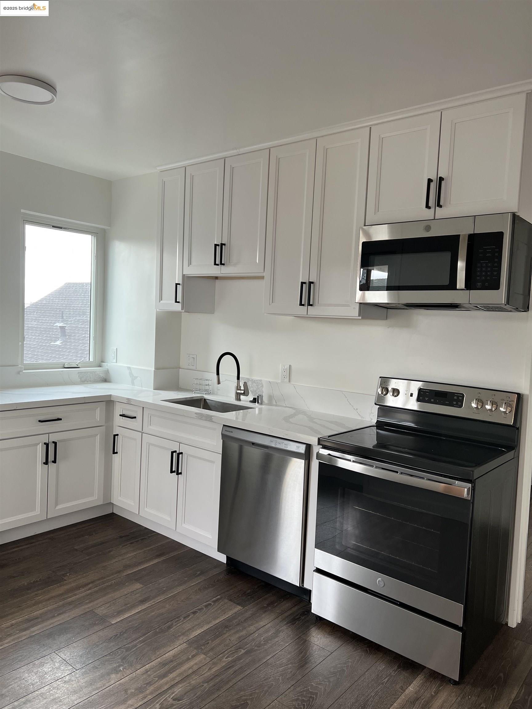 2718 Durant Avenue, Unit B Berkeley, CA 94704 - Photo 7 of 15