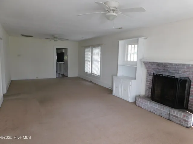 $2,000 | 107 Gordon Street, Beaufort, NC 28516