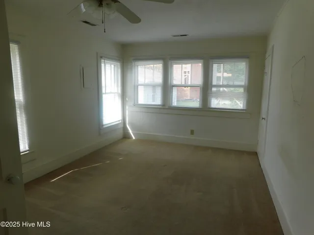 $2,000 | 107 Gordon Street, Beaufort, NC 28516