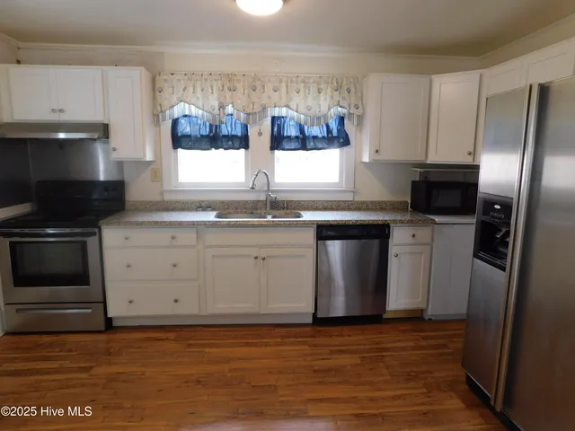 $2,000 | 107 Gordon Street, Beaufort, NC 28516