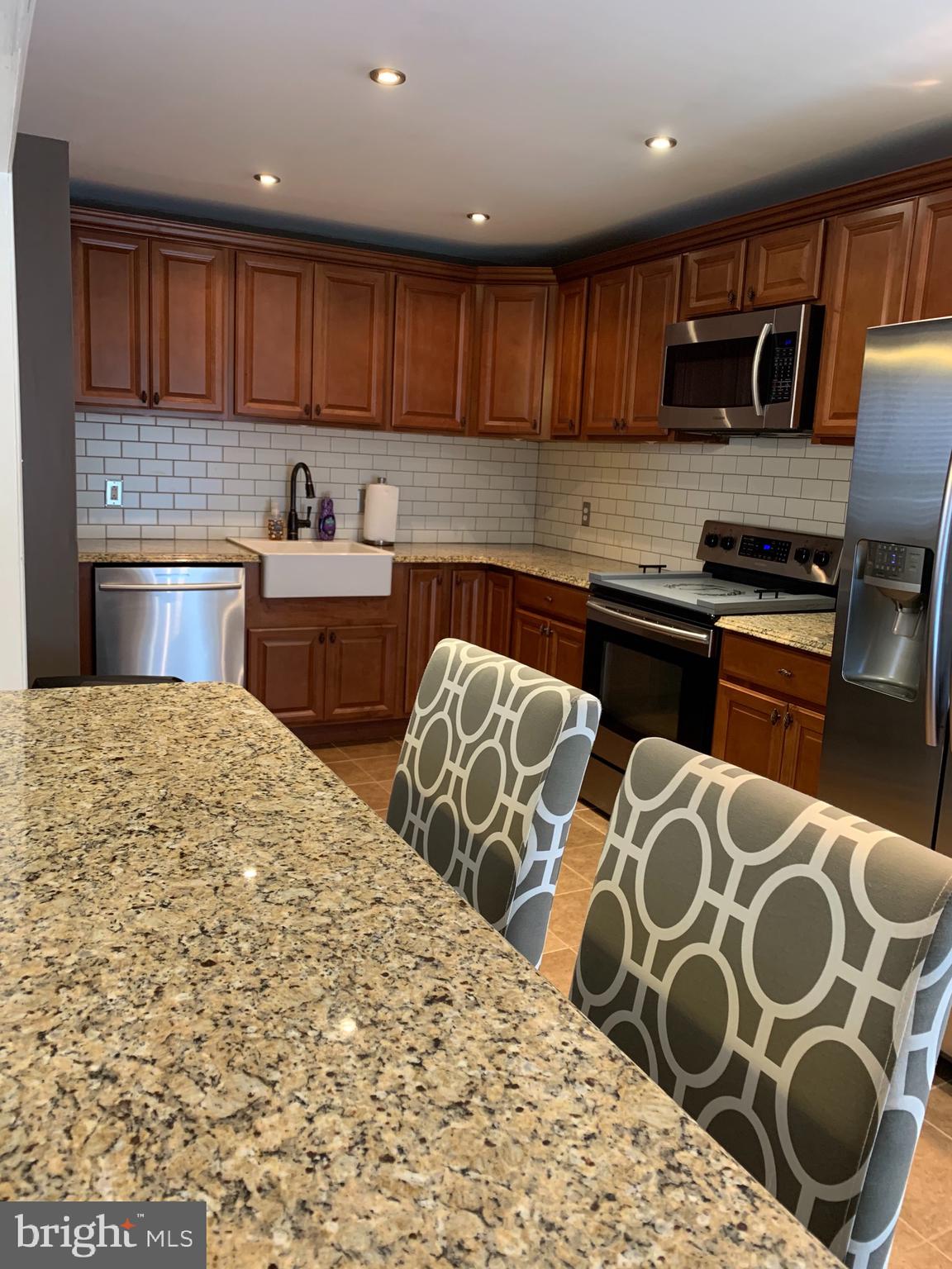 210 Greendale Road Philadelphia, PA 19154 - Photo 6 of 21 Kitchen