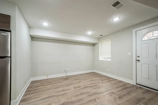 $1,500 | 2237 South Sacramento Avenue, Unit G, Chicago, IL 60623