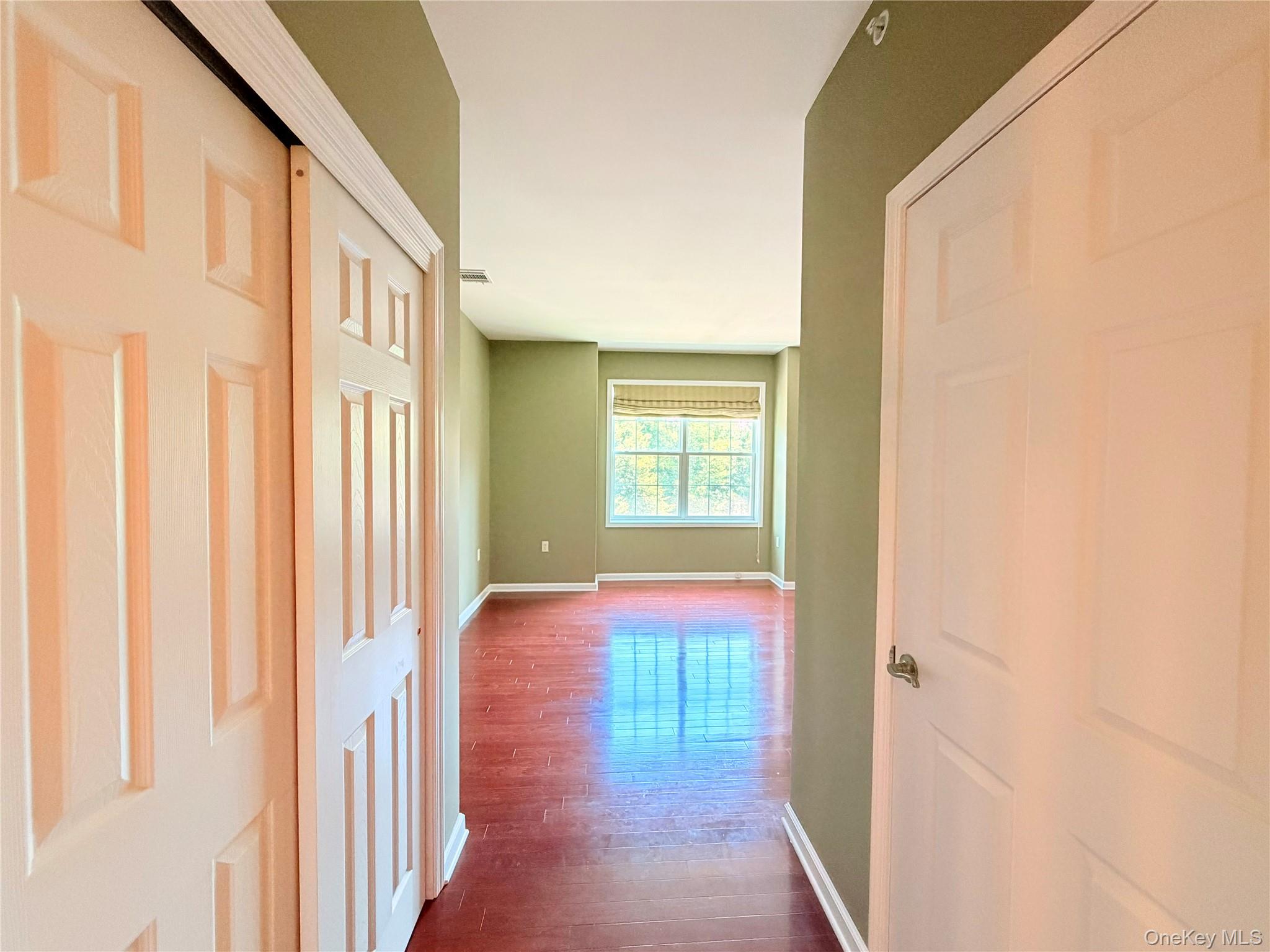 943 Tower Ridge Circle Middletown, NY 10941 - Photo 9 of 14