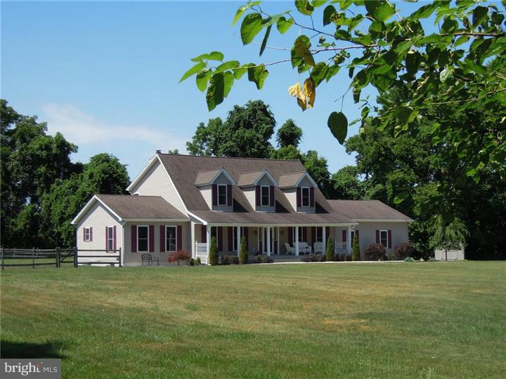 300 Maple Lane Riegelsville, PA 18077 - Photo 1 of 25 Exterior Front