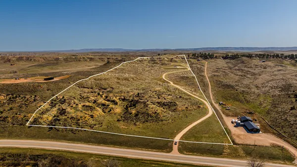 $935,000 | 827 Decker Road, Sheridan, WY 82801