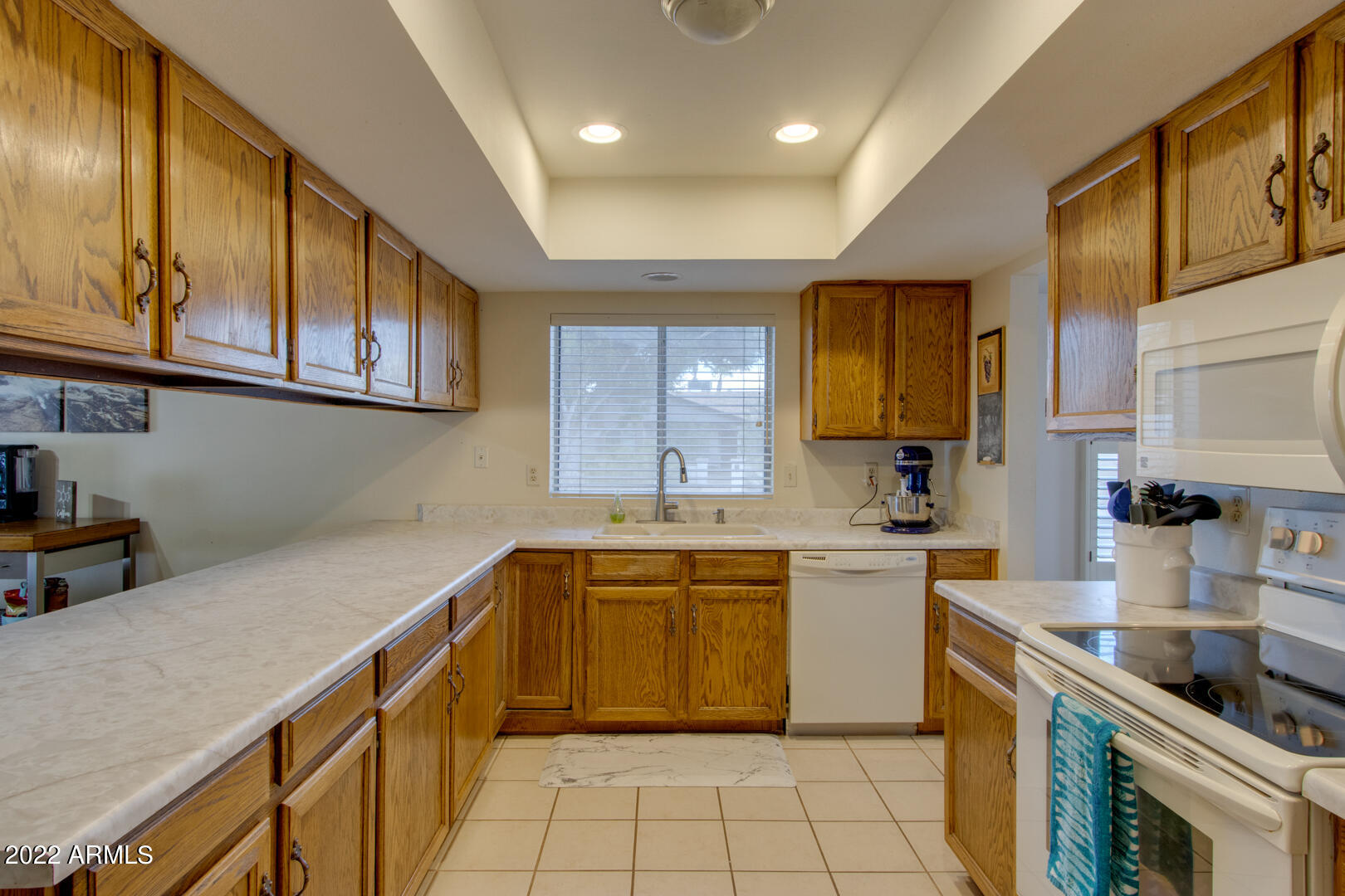 4386 East Pearce Road Phoenix, AZ 85044 - Photo 5 of 69 24-Pearce