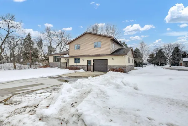 $399,900 | 17473 Fairway Circle, Cold Spring, MN 56320