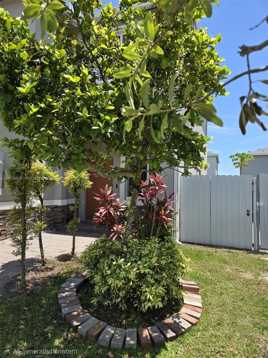 862 Southeast 17 Street, Unit 862 Homestead, FL 33034 - Photo 39 of 39 a view of a backyard