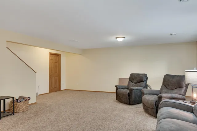 $324,900 | 2026 Crooked Avenue, Holmen, WI 54636