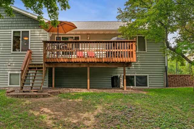 $324,900 | 2026 Crooked Avenue, Holmen, WI 54636