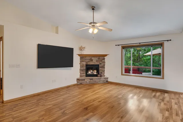 $324,900 | 2026 Crooked Avenue, Holmen, WI 54636