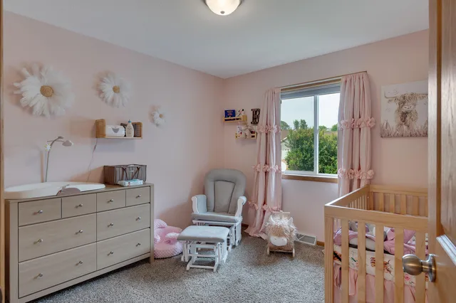 $324,900 | 2026 Crooked Avenue, Holmen, WI 54636