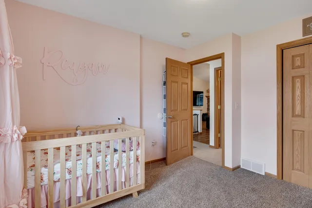 $324,900 | 2026 Crooked Avenue, Holmen, WI 54636