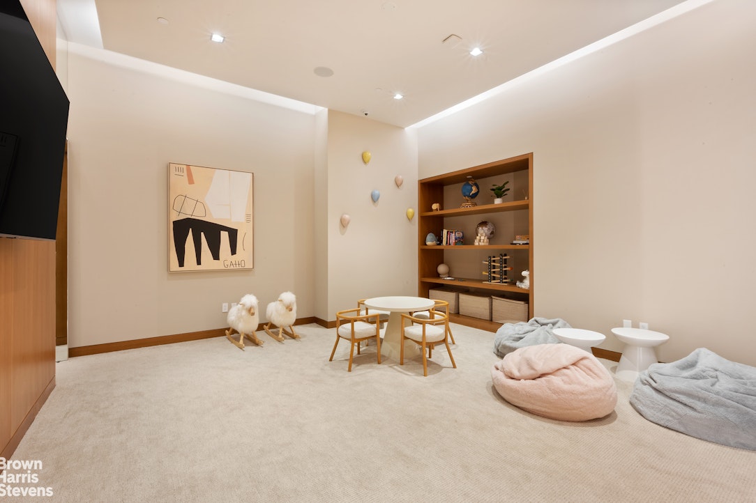 611 West 56th Street, Unit 25A Manhattan, NY 10019 - Photo 17 of 19