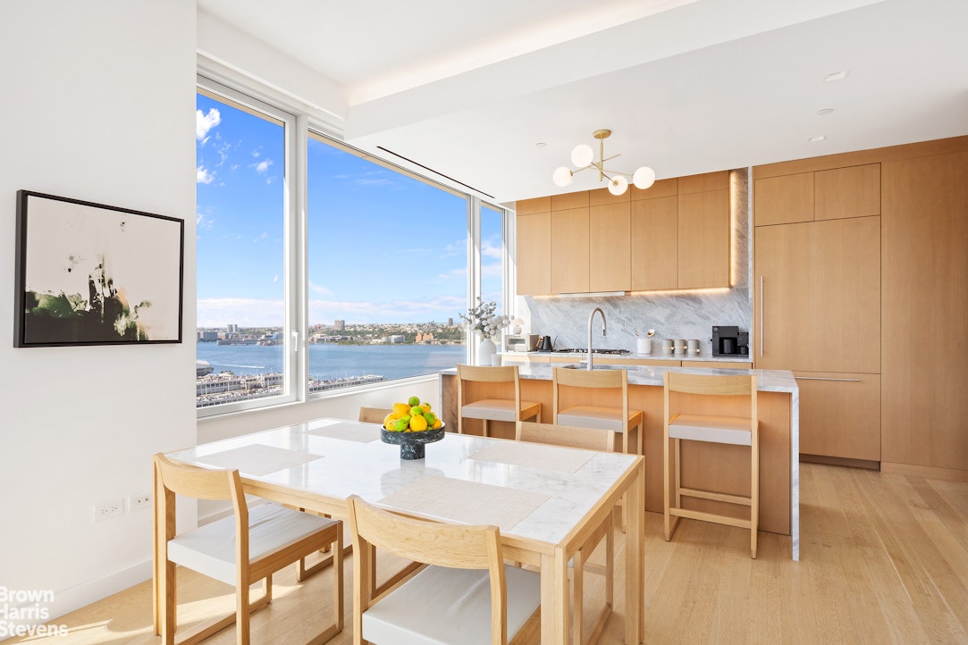 611 West 56th Street, Unit 25A Manhattan, NY 10019 - Photo 5 of 19