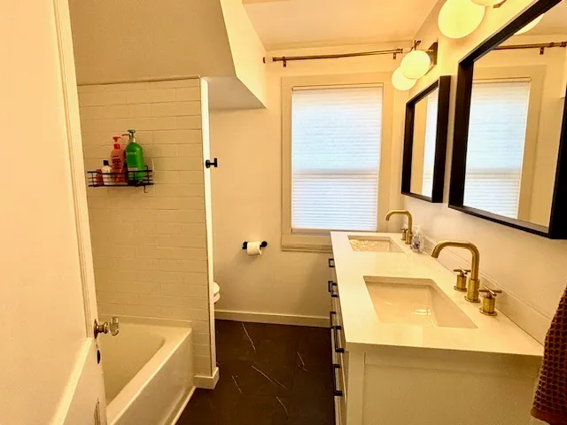 $283,500 | 2118 Cooper Avenue, Sheboygan, WI 53083