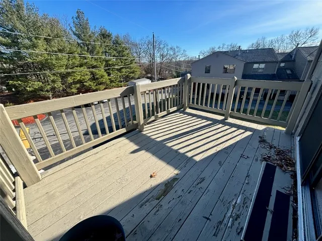 $299,900 | 402 Pinewood Drive, Smithfield, RI 02917