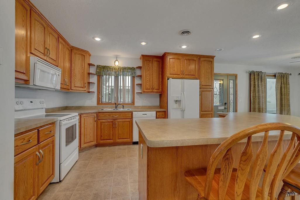 11285 Hubert Lane Cold Spring, MN 56320 - Photo 10 of 33 Gallery Image 10