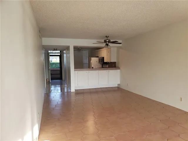 $1,795 | 6010 Coral Lake Drive, Unit 110, Margate, FL 33063