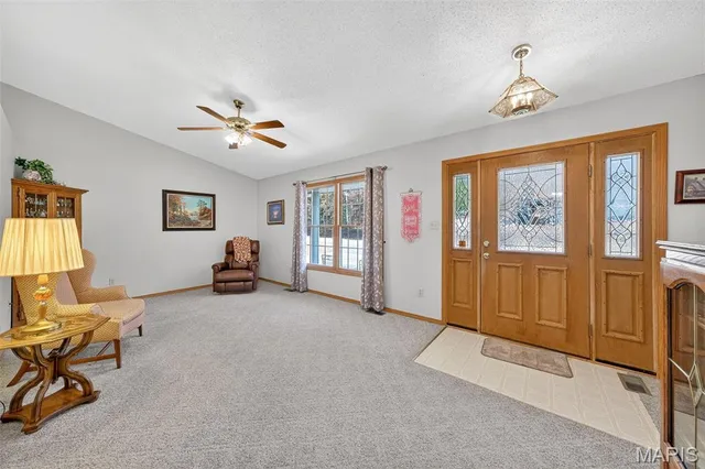 $224,900 | 320 Constitution Avenue, De Soto, MO 63020