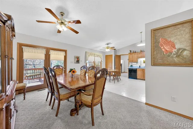 $224,900 | 320 Constitution Avenue, De Soto, MO 63020