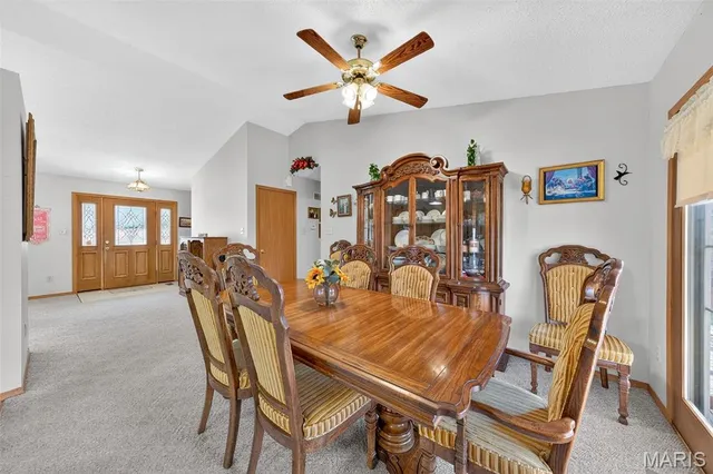 $224,900 | 320 Constitution Avenue, De Soto, MO 63020