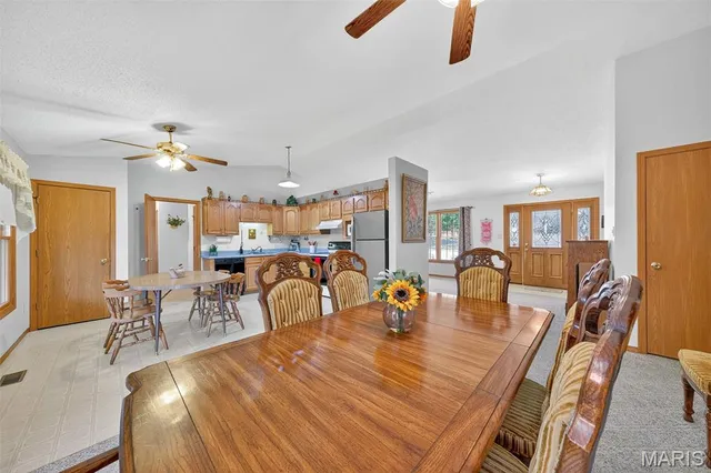 $224,900 | 320 Constitution Avenue, De Soto, MO 63020