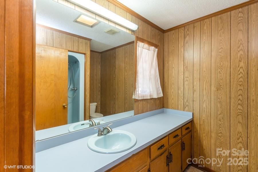 2011 Robinson Road Newton, NC 28658 - Photo 16 of 48 Gallery Image 16