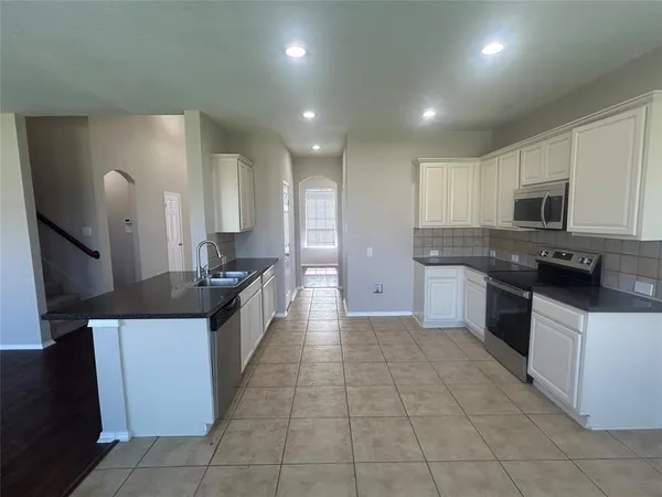 $2,600 | 5148 Waterview Court, Fort Worth, TX 76179