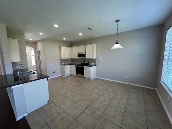 $2,600 | 5148 Waterview Court, Fort Worth, TX 76179