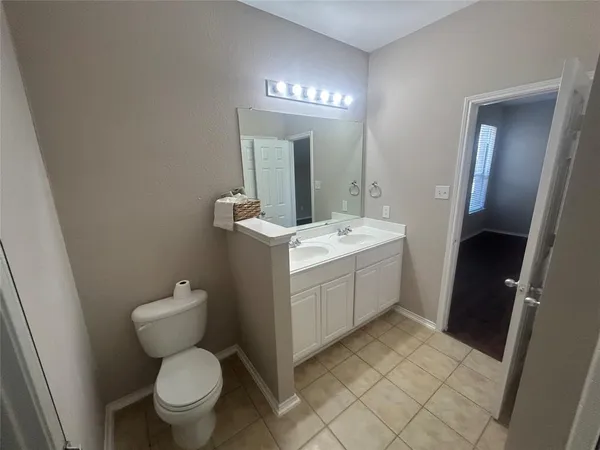 $2,600 | 5148 Waterview Court, Fort Worth, TX 76179