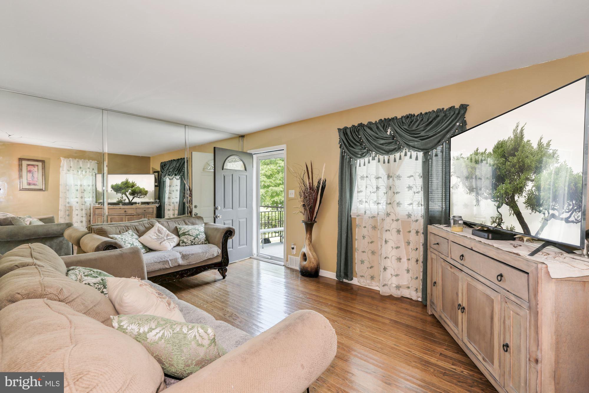 7763 Emerson Road Hyattsville, MD 20784 - Photo 5 of 28 Gallery Image 5
