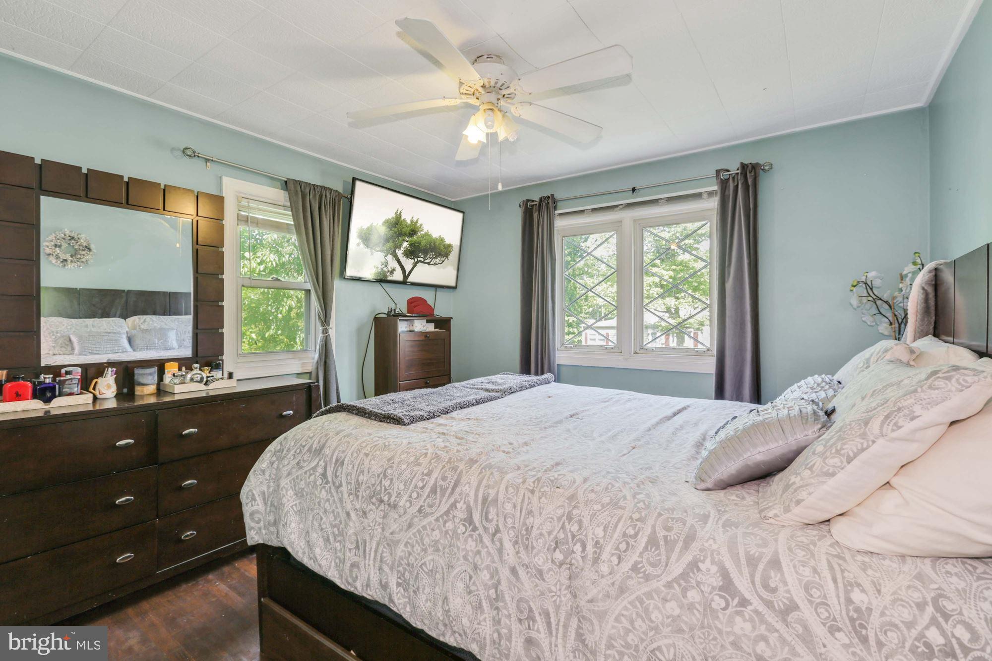 7763 Emerson Road Hyattsville, MD 20784 - Photo 8 of 28 Gallery Image 8
