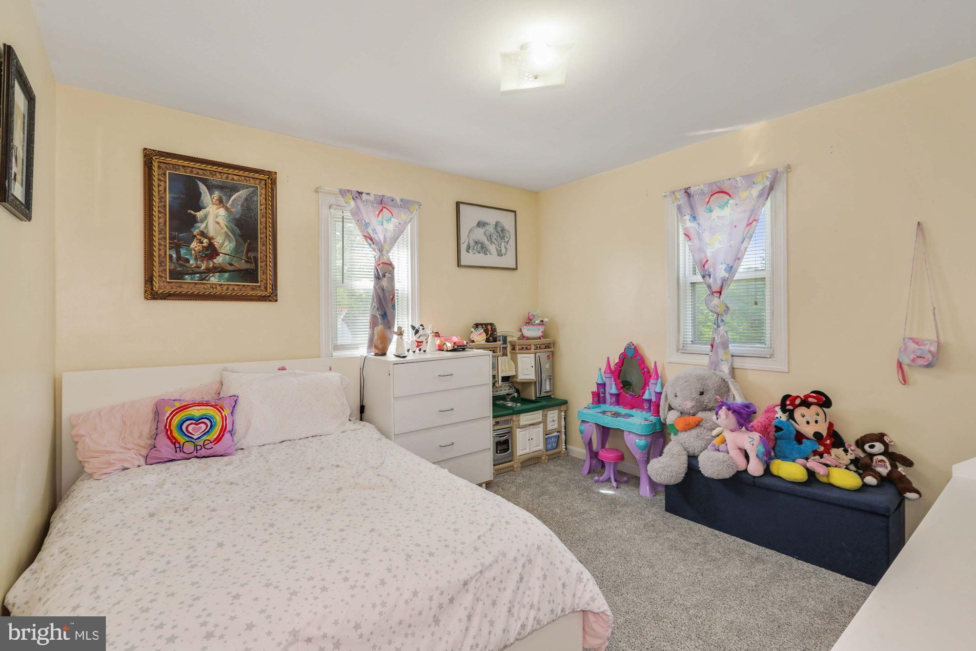 7763 Emerson Road Hyattsville, MD 20784 - Photo 9 of 28 Gallery Image 9