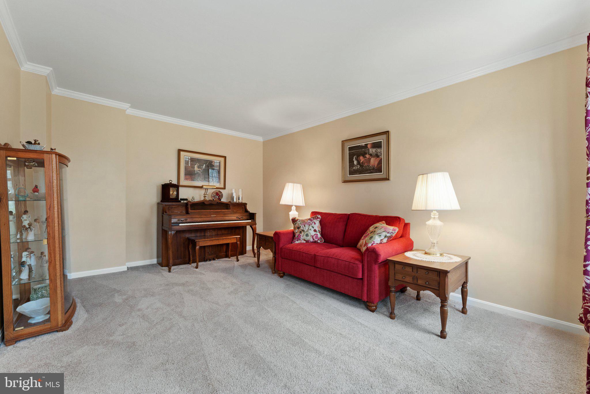 5035 Courtneys Corner Road Sumerduck, VA 22742 - Photo 14 of 71 Living Room