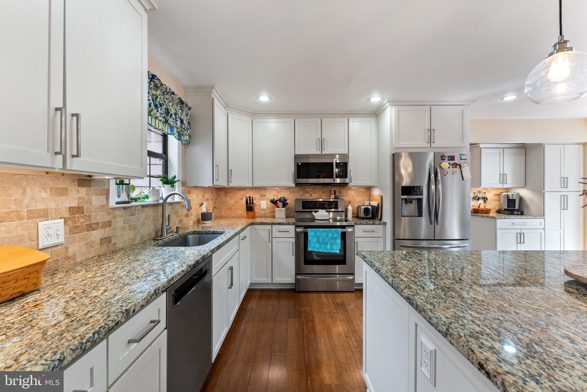 5035 Courtneys Corner Road Sumerduck, VA 22742 - Photo 20 of 71 Spacious Upgraded Kitchen