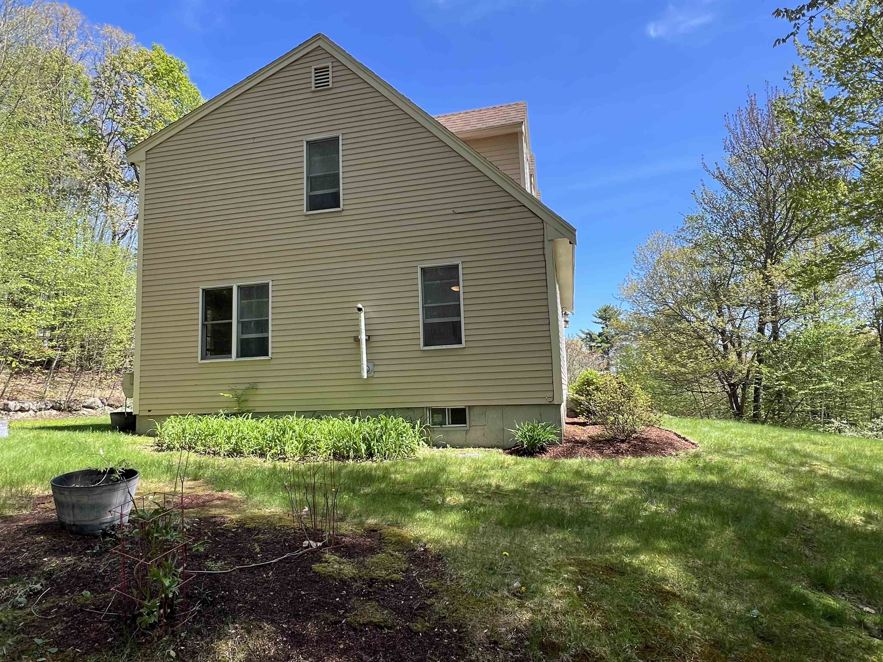 15 Chevey Hill Road Weare, NH 03281 - Photo 5 of 41
