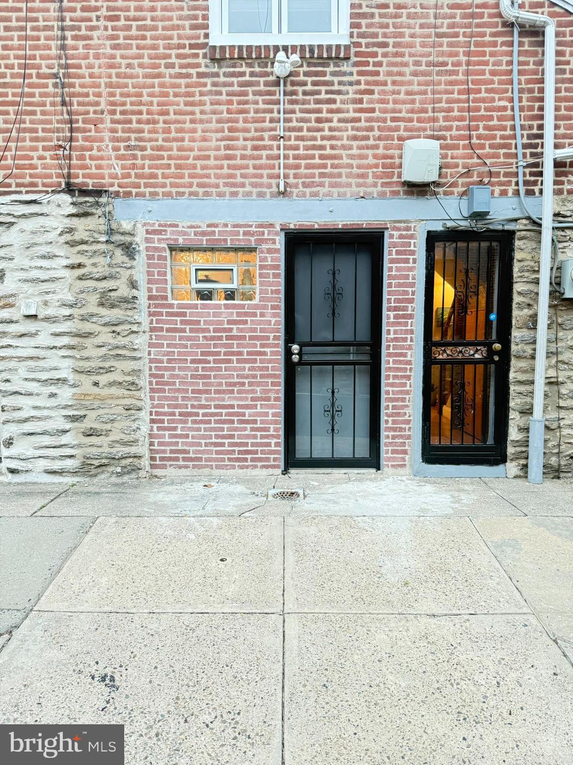 7547 Beverly Road Philadelphia, PA 19138 - Photo 27 of 32 a view of entrance