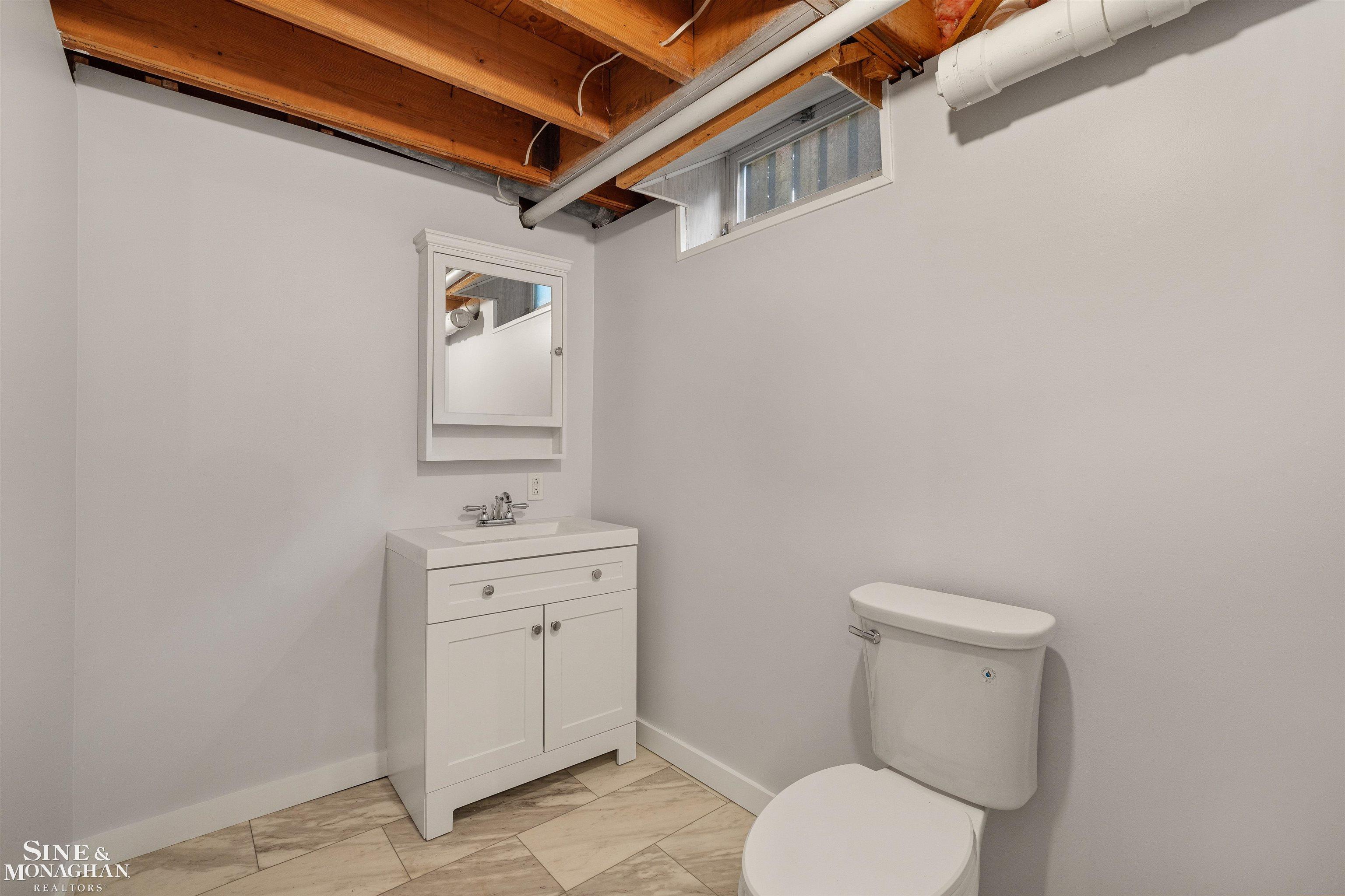 725 Fisher Road Grosse Pointe, MI 48230 - Photo 46 of 63 1/2 bath in basement